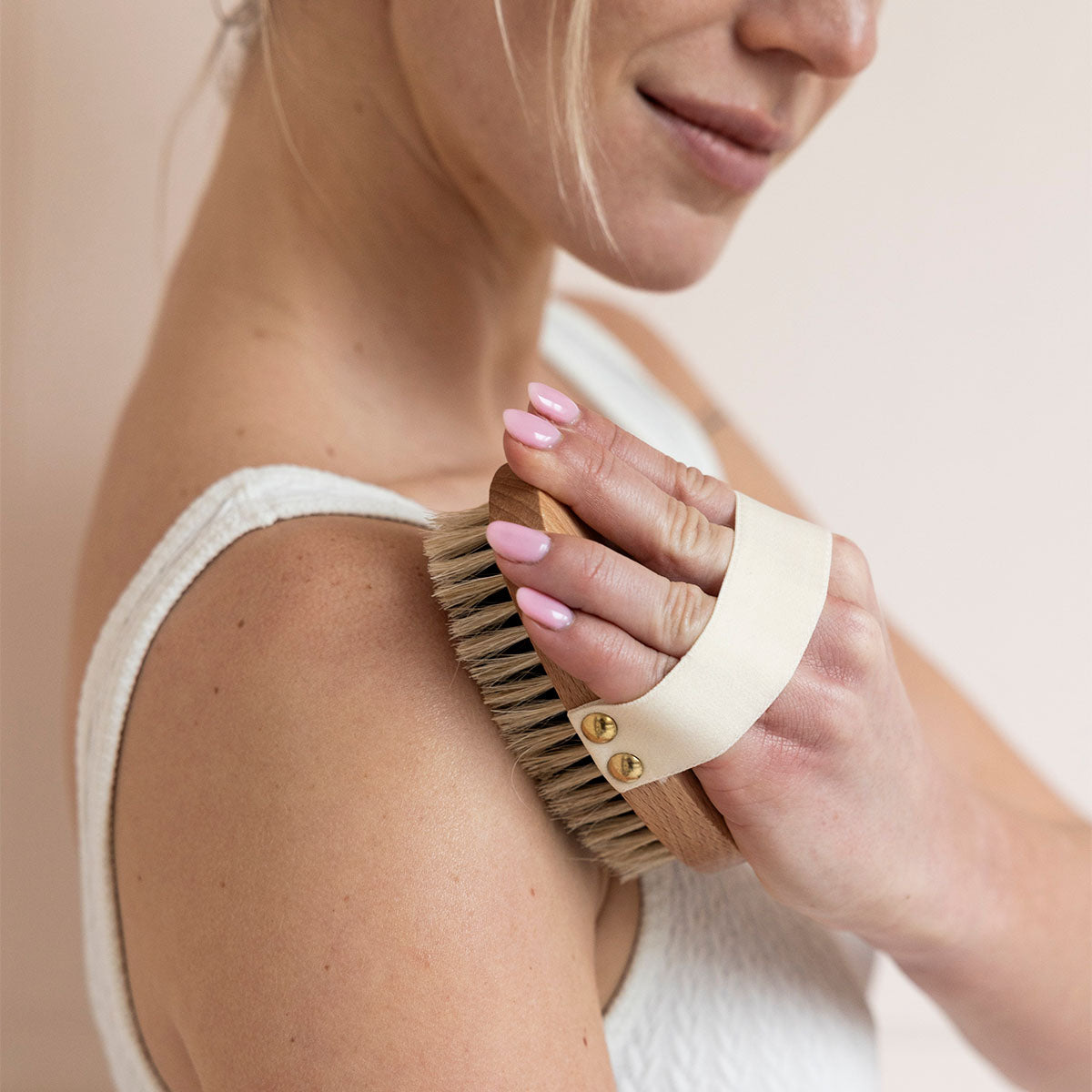 The Detox & Radiance Ritual Brush