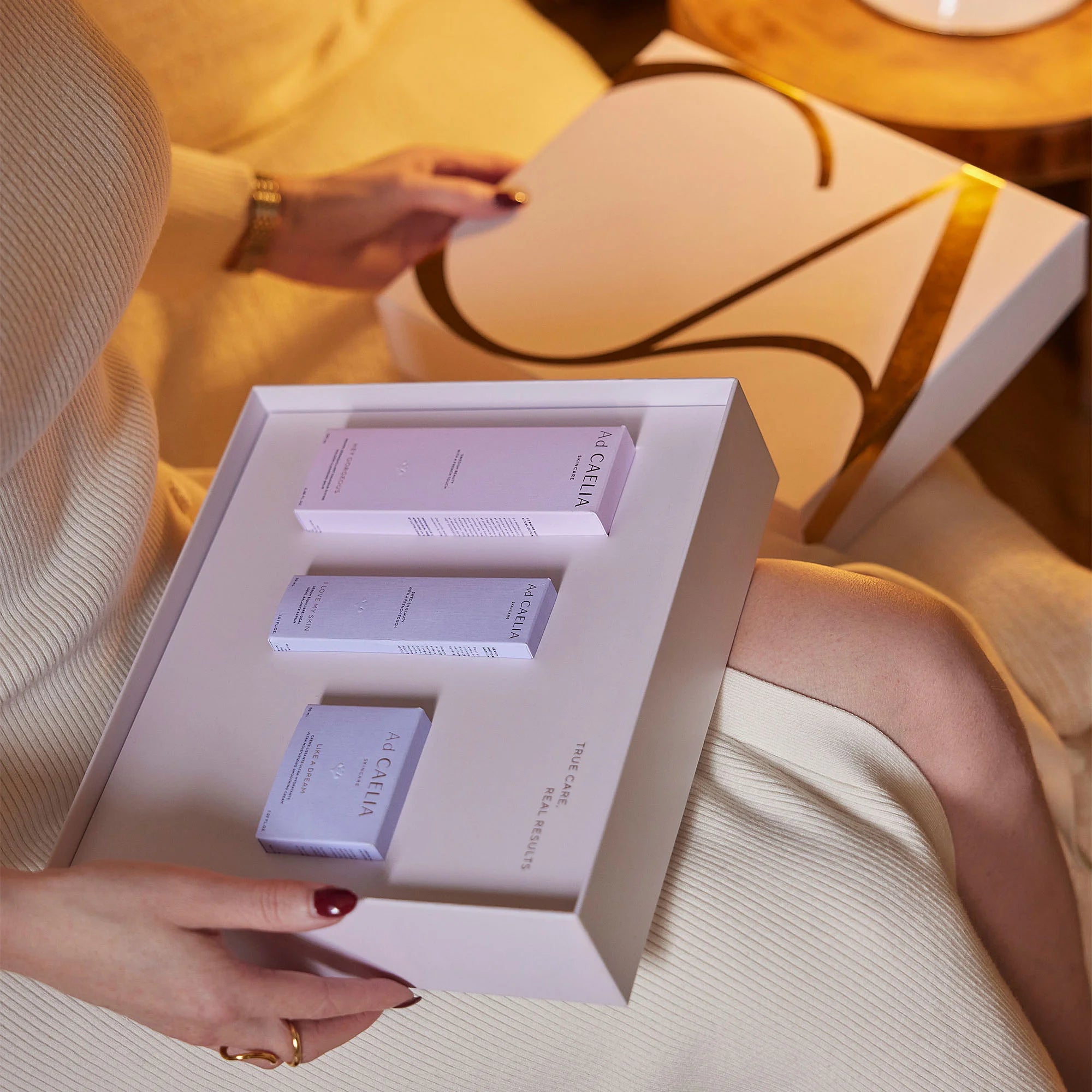 Coffret Rituel Signature Ad CAELIA, photo lifestyle du rituel