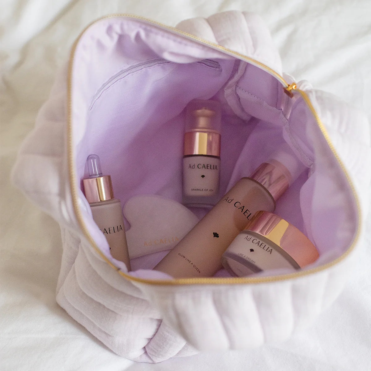 Trousse de Toilette Maxi Size Ad CAELIA ouverte avec produits